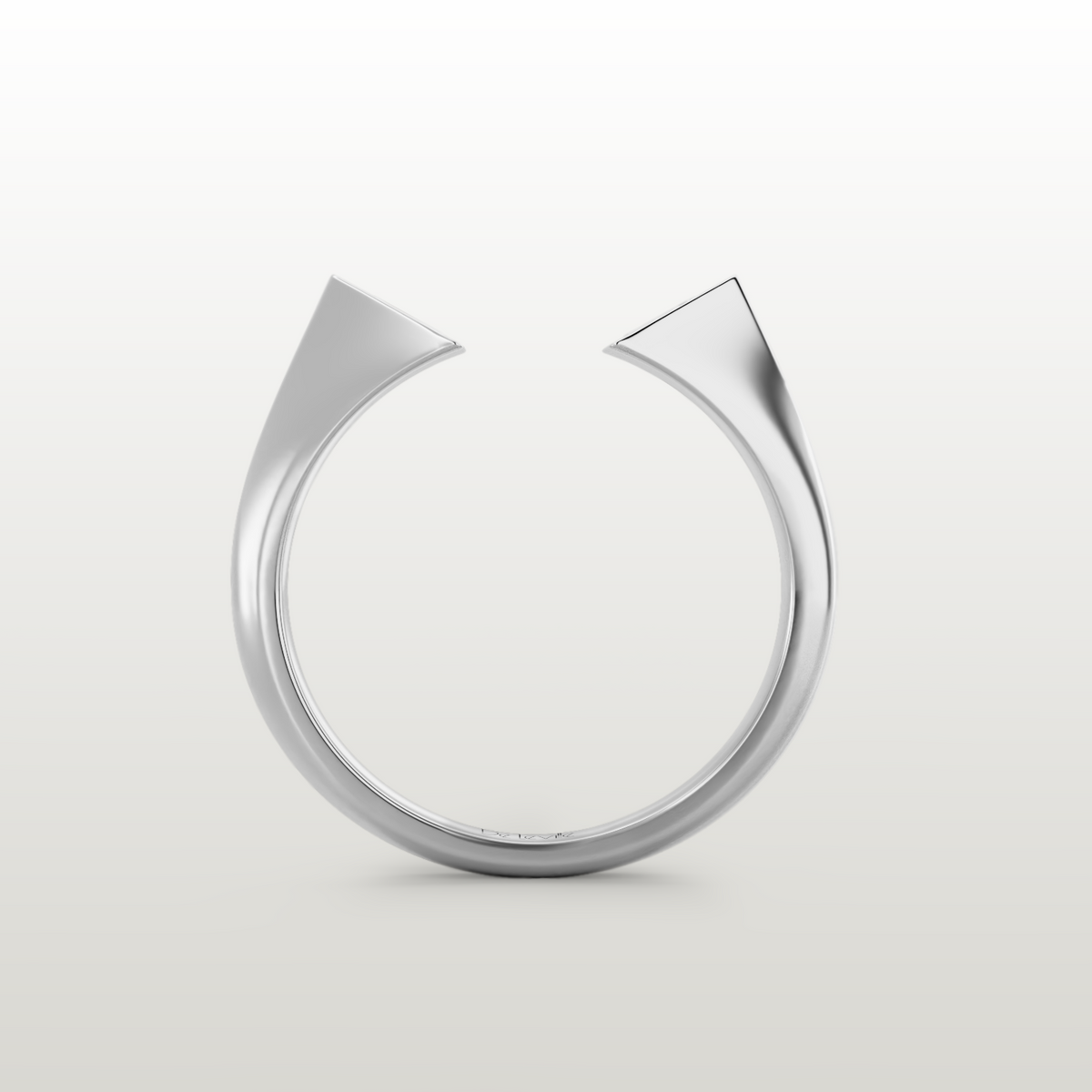 De Leville Mezza Luna ring in 18k white gold — product view